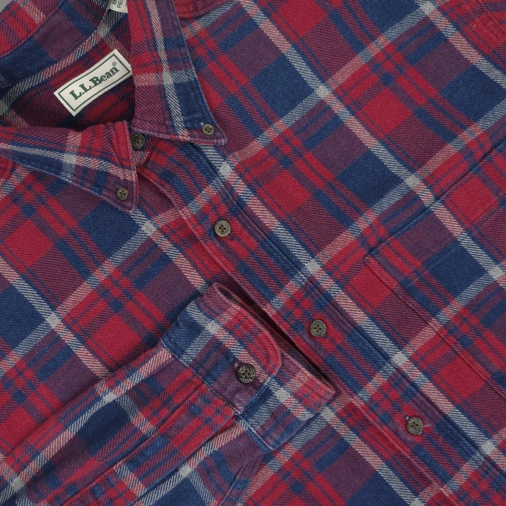 LL Bean Shirt Mens Medium Red Blue Plaid Flannel‎ Cotton Button Down Made USA